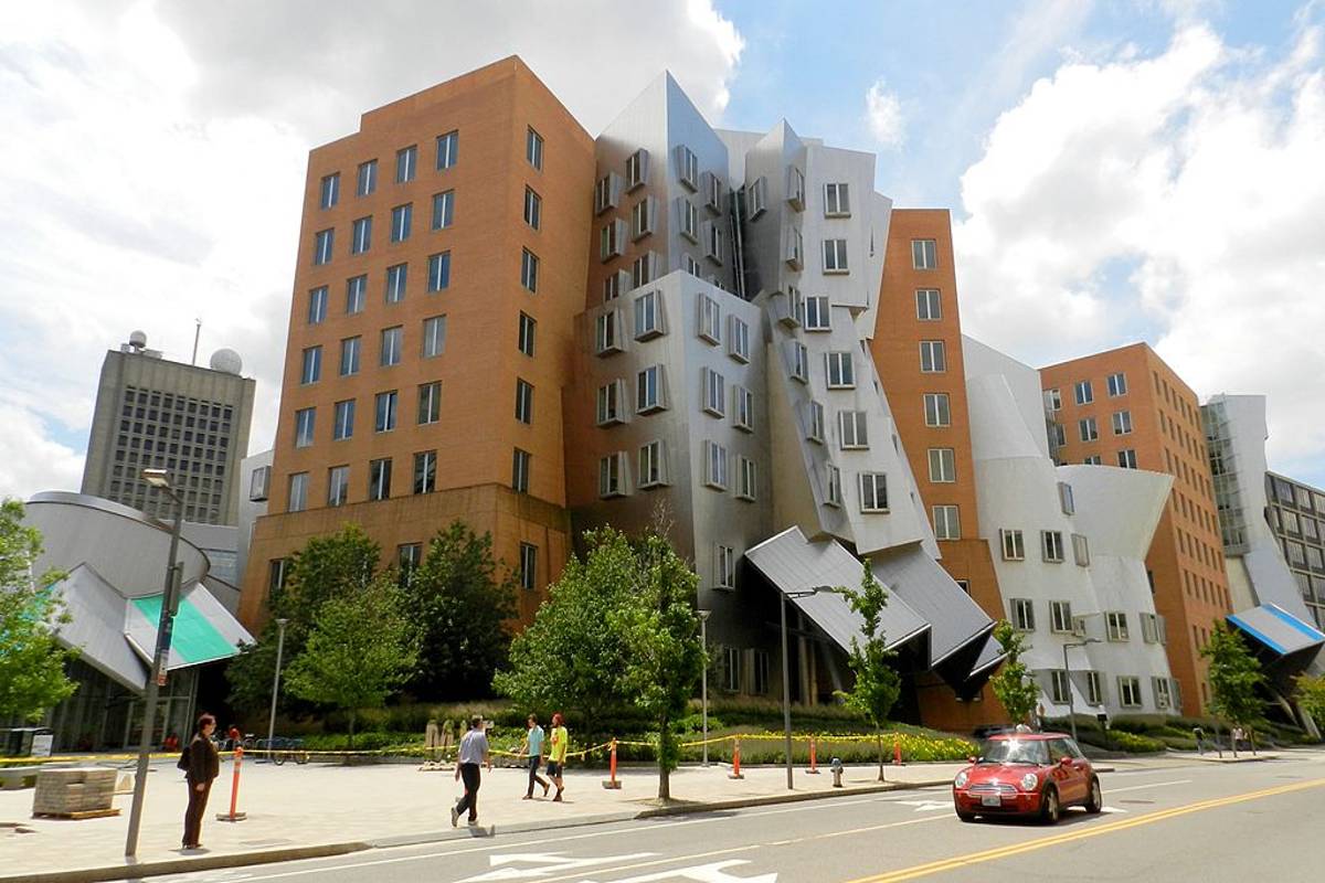 The Stata Center at MIT is as whacky as the scientists working within. Unaltered image by Pablo Valerio/Wikimedia Commons