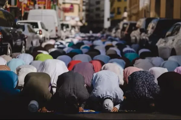 Muslims Vote, Christians Don't: The Islamic Takeover Of America